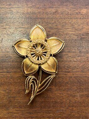 Vintage Monet Daffodil Brooch